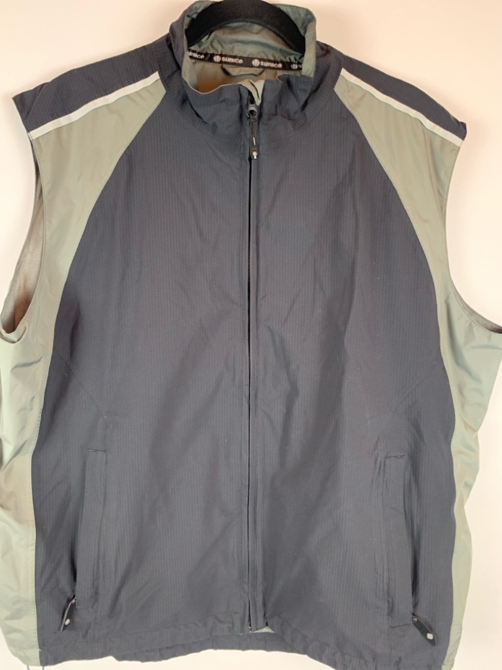 Sunice Typhoon  Mens Golf Sleeveless Wind Vest - Black & Sage Green Large